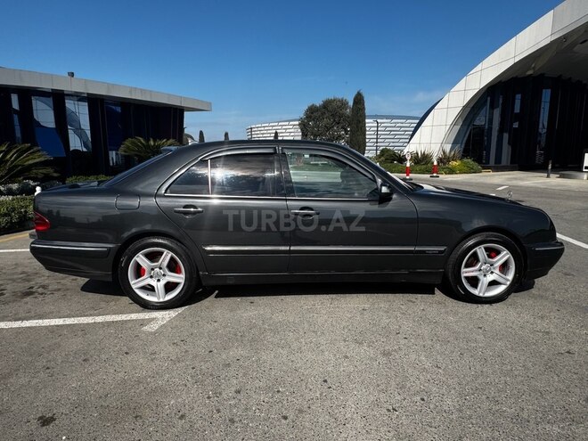 Mercedes E 220 d 2000, 325,412 km - 2.2 l - Sumqayıt