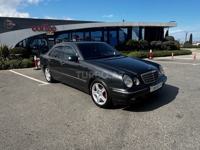 Mercedes E 220 d 2000, 325,412 km - 2.2 l - Sumqayıt