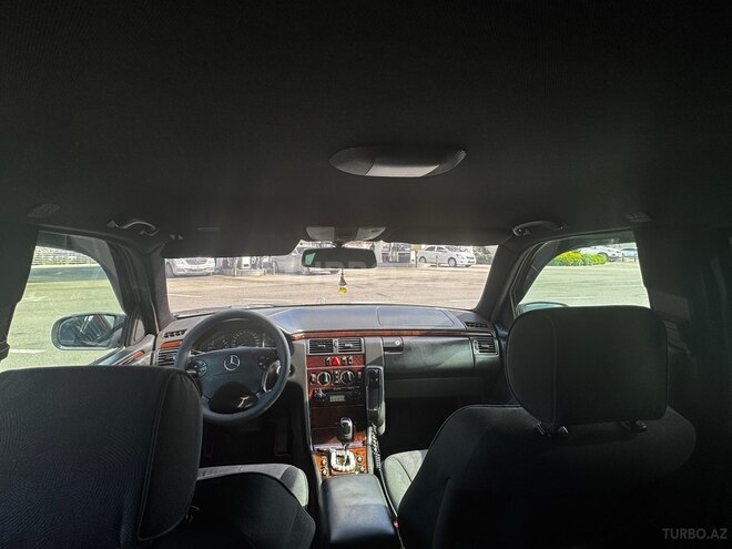 Mercedes E 220 d 2000, 325,412 km - 2.2 l - Sumqayıt