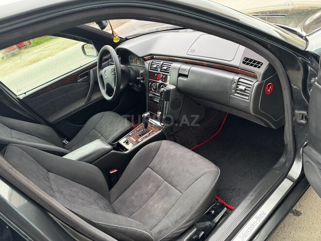 Mercedes E 220 d 2000, 325,412 km - 2.2 l - Sumqayıt