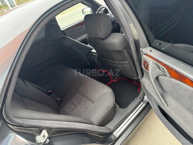Mercedes E 220 d 2000, 325,412 km - 2.2 l - Sumqayıt