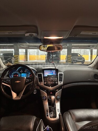 Chevrolet Cruze-11