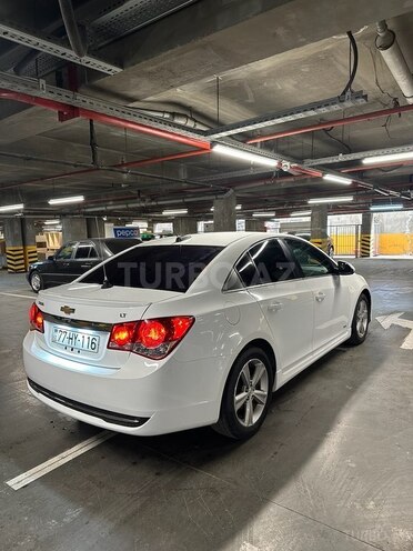 Chevrolet Cruze-9