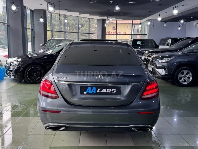 Mercedes E 220 d 2017, 208,000 km - 2.0 l - Bakı