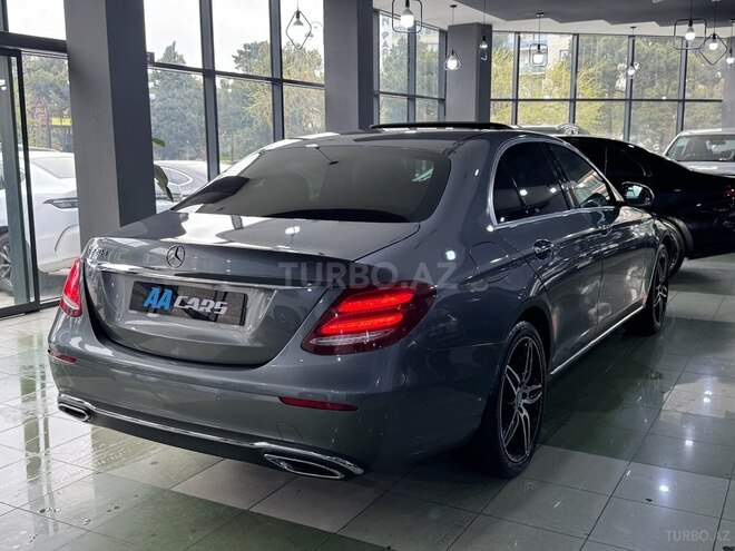 Mercedes E 220 d 2017, 208,000 km - 2.0 l - Bakı
