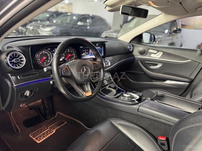 Mercedes E 220 d 2017, 208,000 km - 2.0 l - Bakı