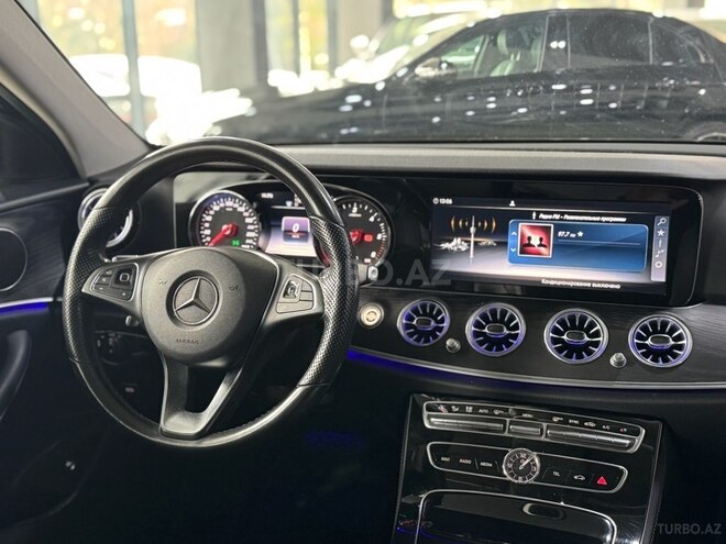 Mercedes E 220 d 2017, 208,000 km - 2.0 l - Bakı