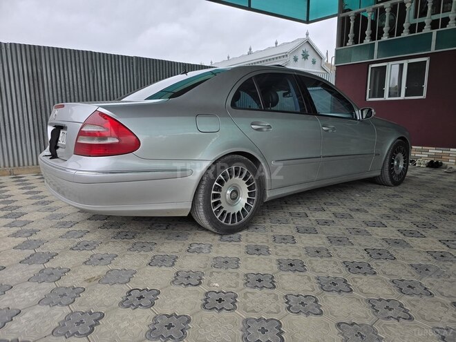 Mercedes E 320 2004, 319,000 km - 3.2 л - Bərdə