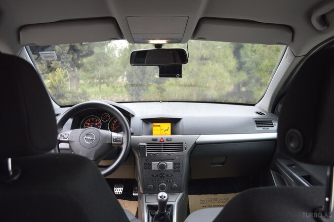 Opel Astra 2005, 261,000 km - 1.4 l - Bakı
