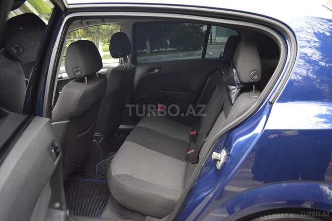 Opel Astra 2005, 261,000 km - 1.4 l - Bakı