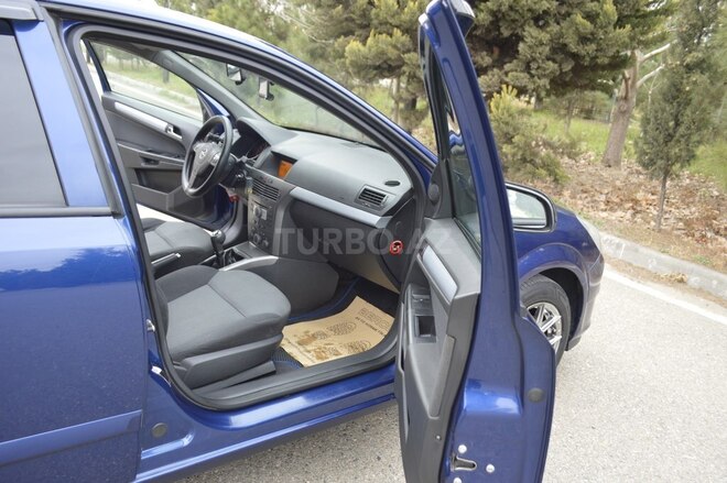 Opel Astra 2005, 261,000 km - 1.4 l - Bakı
