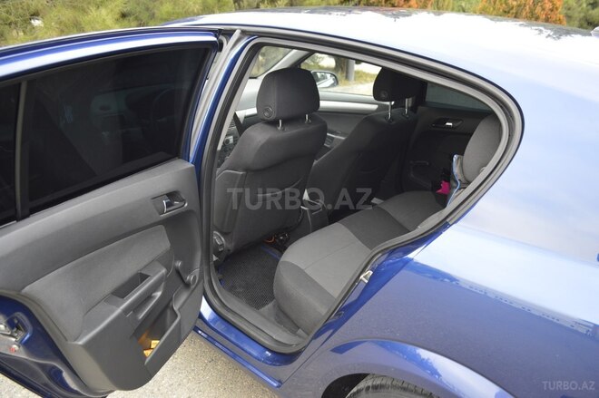Opel Astra 2005, 261,000 km - 1.4 l - Bakı