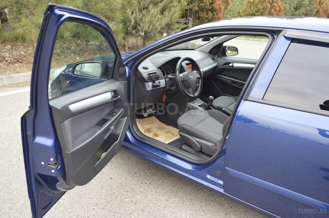 Opel Astra 2005, 261,000 km - 1.4 l - Bakı