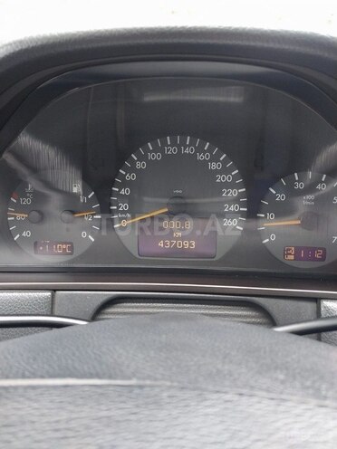 Mercedes E 320 2001, 437,000 km - 3.2 l - Bakı