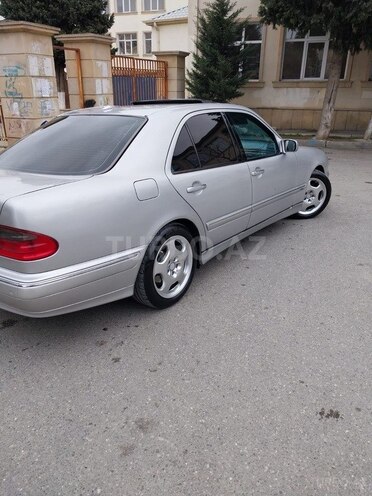 Mercedes E 320 2001, 437,000 km - 3.2 l - Bakı
