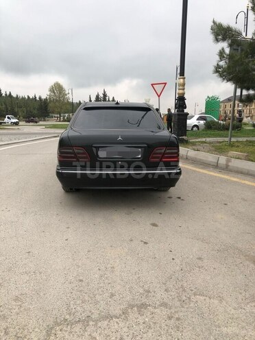Mercedes E 220 d 2000, 344,163 km - 2.2 l - Şamaxı