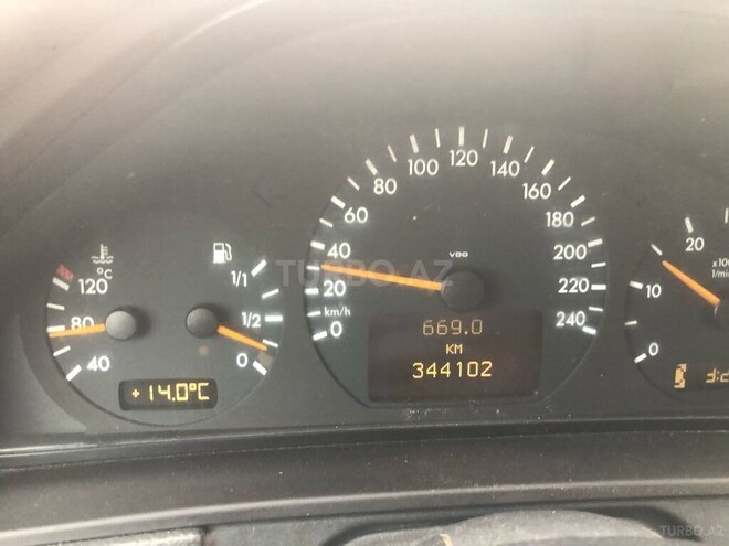 Mercedes E 220 d 2000, 344,163 km - 2.2 l - Şamaxı