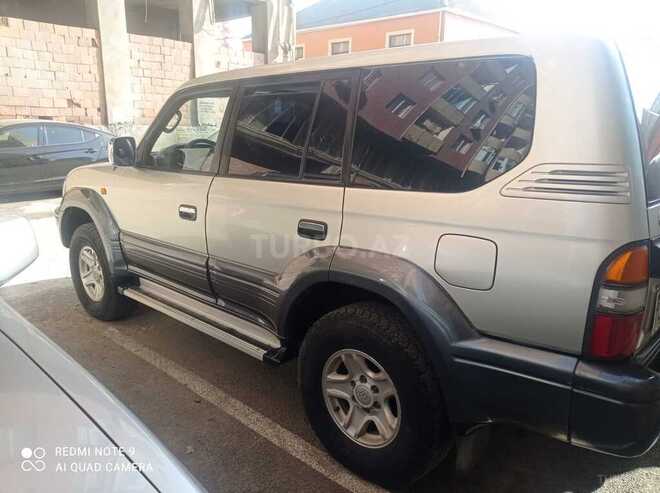 Toyota Land Cruiser Prado 1999, 282,000 km - 2.7 л - Bakı