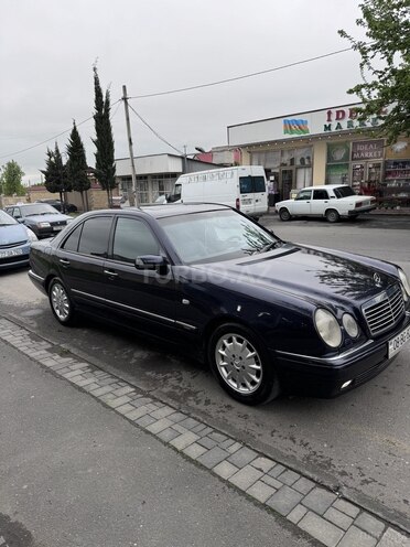 Mercedes E 240 1997, 204,000 km - 2.4 l - Balakən