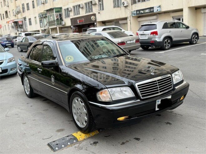 Mercedes C 230 1997, 273,000 km - 2.3 l - Bakı