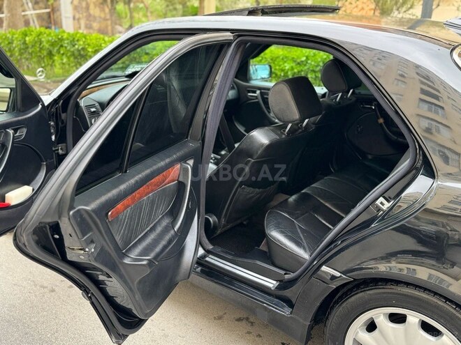 Mercedes C 230 1997, 273,000 km - 2.3 l - Bakı