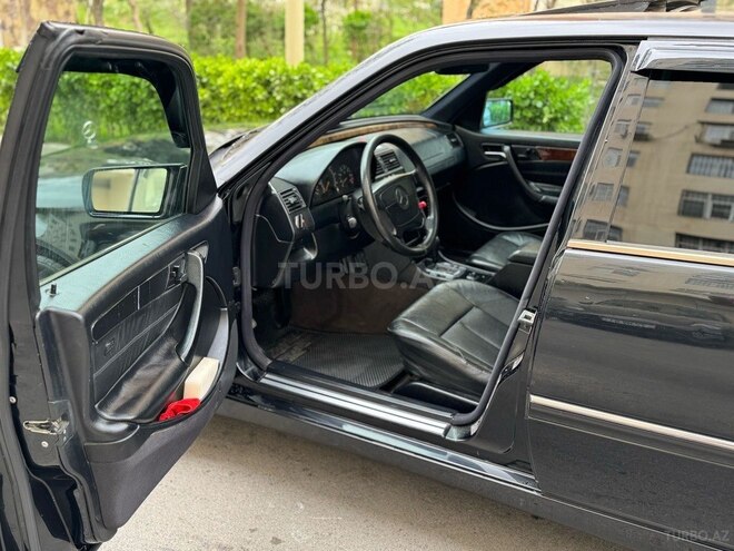 Mercedes C 230 1997, 273,000 km - 2.3 l - Bakı