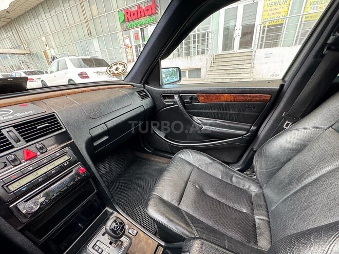 Mercedes C 230 1997, 273,000 km - 2.3 l - Bakı