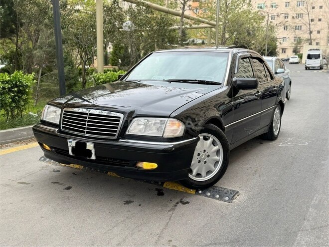 Mercedes C 230 1997, 273,000 km - 2.3 l - Bakı