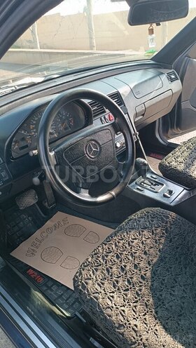 Mercedes C 180 1999, 417,000 km - 1.8 l - Ucar