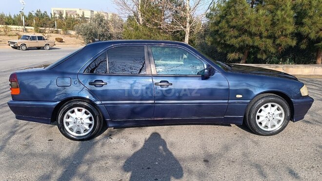 Mercedes C 180 1999, 417,000 km - 1.8 l - Ucar