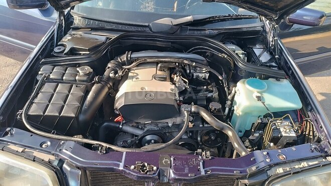 Mercedes C 180 1999, 417,000 km - 1.8 l - Ucar