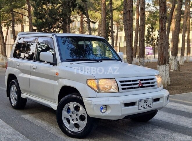 Mitsubishi Pajero io 2000, 360,000 km - 1.8 л - Bakı