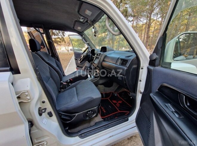 Mitsubishi Pajero io 2000, 360,000 km - 1.8 л - Bakı