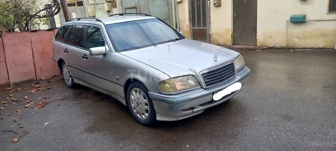 Mercedes C 220 d 2000, 370,000 km - 2.2 л - Bakı