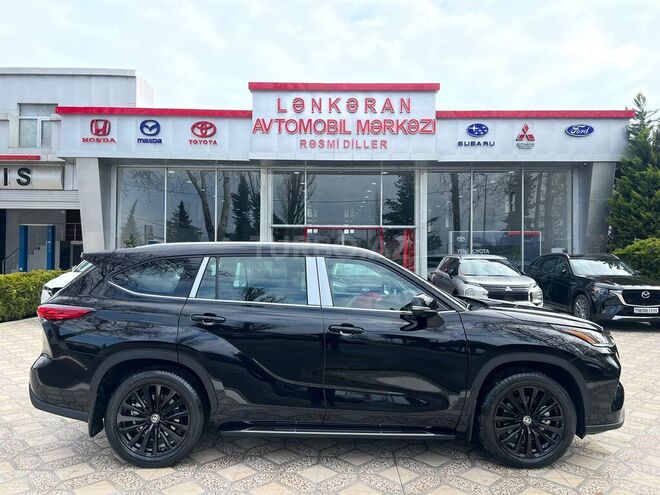 Toyota Highlander-6