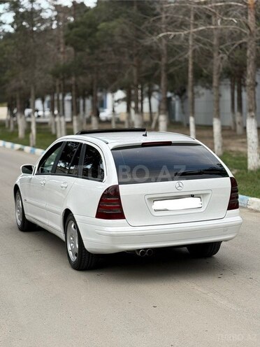 Mercedes C 220 d 2002, 236,000 km - 2.2 l - Xırdalan