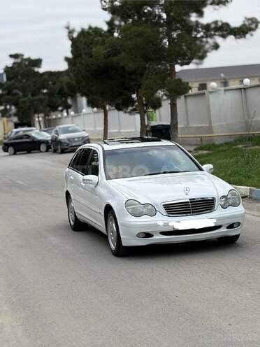 Mercedes C 220 d 2002, 236,000 km - 2.2 l - Xırdalan
