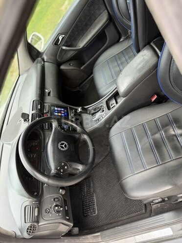 Mercedes C 220 d 2002, 236,000 km - 2.2 l - Xırdalan