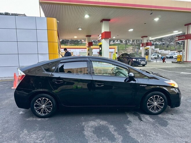 Toyota Prius 2014, 268,760 km - 1.8 л - Bakı