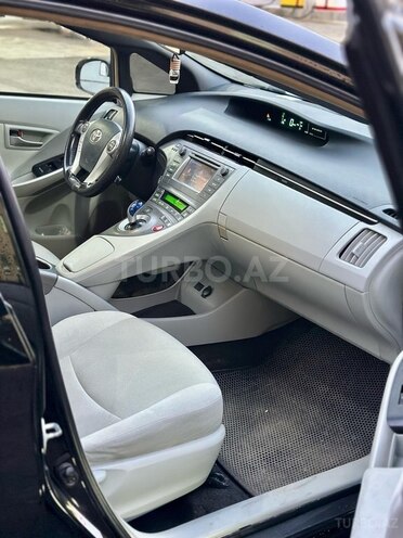 Toyota Prius 2014, 268,760 km - 1.8 л - Bakı