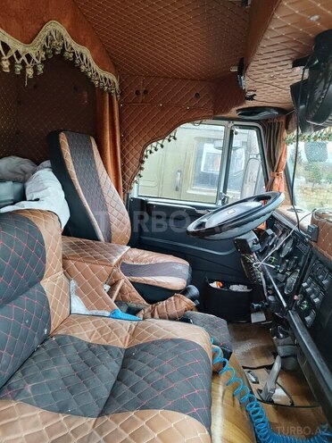 KamAz 6520 1994, 200,000 km - 11.0 l - Gəncə