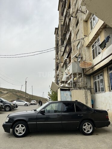 Mercedes E 250 1990, 400,000 km - 2.5 l - Bakı