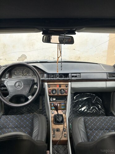 Mercedes E 250 1990, 400,000 km - 2.5 l - Bakı
