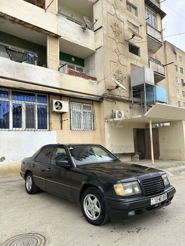 Mercedes E 250 1990, 400,000 km - 2.5 l - Bakı