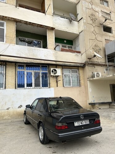 Mercedes E 250 1990, 400,000 km - 2.5 l - Bakı