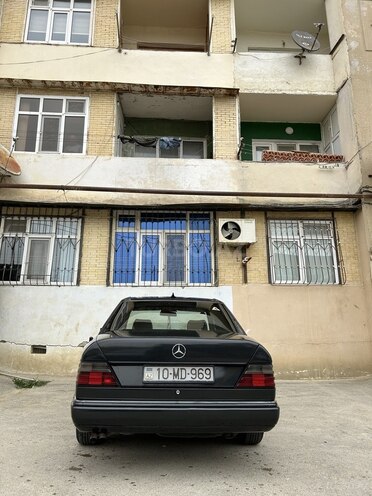 Mercedes E 250 1990, 400,000 km - 2.5 l - Bakı