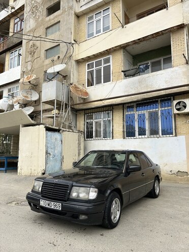 Mercedes E 250 1990, 400,000 km - 2.5 l - Bakı