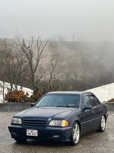 Mercedes C 230 2000, 350,099 km - 2.3 l - Quba