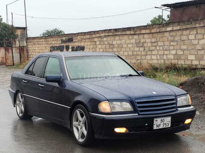 Mercedes C 230 2000, 350,099 km - 2.3 l - Quba
