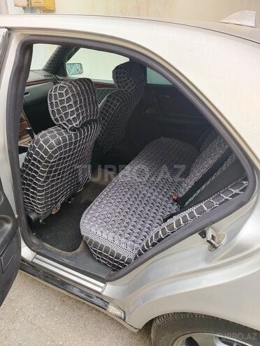 Mercedes E 240 1998, 290,000 km - 2.4 l - Bakı